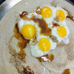 เครปไข่ดาวกระจายไข่นกกระทา5ฟอง+แม้กกี้+พริกไทย