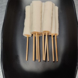 ปลาม้วนไข่เค็ม (ราคาต่อแท่ง)