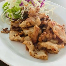 ผัดกะเทียม (กับข้าว)