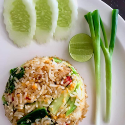 ข้าวผัดคะน้าปลาเค็ม