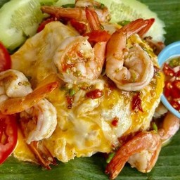 ข้าวกุ้งสดไข่ลาวา