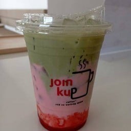 มัทฉะ สตอเบอร์รี่ ลาเต้