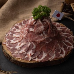 S1.หมูคุโรบุตะสันคอ (4P) ชาบู-Kurobuta Chuck Roll