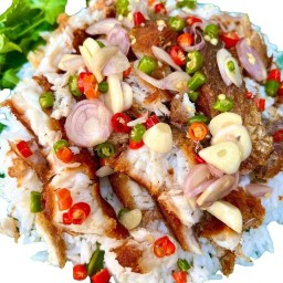 ลูกชิ้นยืนกิน บางไผ่