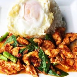 E"อุ๊ อาหารตามสั่ง ก๋วยเตี๋ยว ส้มตำ