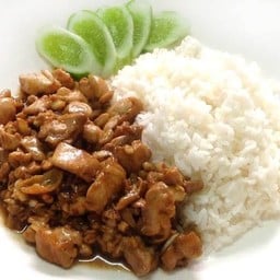 ข้าวกล่องครัวหลังบ้าน