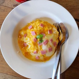 ข้าวไข่ข้นแฮม
