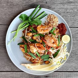 ผัดไทยกุ้งสด