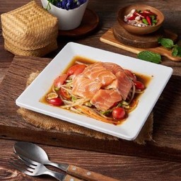 ส้มตำแซลม่อนน้ำปลาร้า