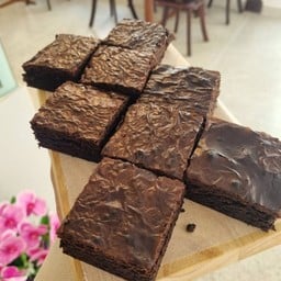 BROWNIE