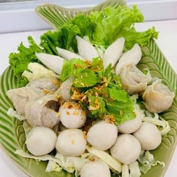 ลูกชิ้นปลารวมลวกจิ้ม