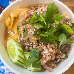 ข้าวไข่ข้น ลาบหมูแซ่บๆ