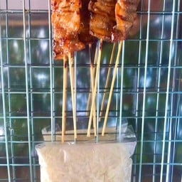 หมู 5 ไม้ ข้าวเหนียว 1 ห่อ