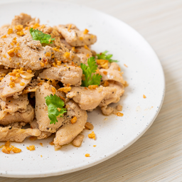 N35 Stir-fried chicken with garlic and black pepper 蒜黑椒炒虾