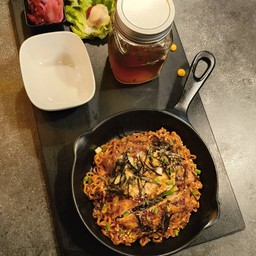 รามยอนเกาหลี ไก่ย่าง เสิร์ฟพร้อมซุปยูซุคอมบุ