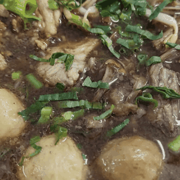 เกาเหลาหมูน้ำตก ธรรมดา