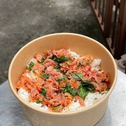 กะเพราแหนม