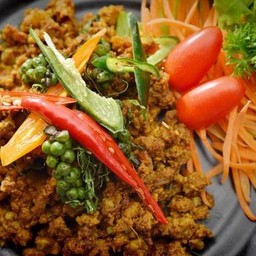 คั่วกลิ้งหมู,ไข่ดาว,ราดข้าว