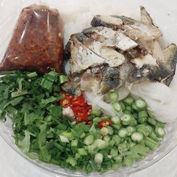 ยำขนมจีนปลาทู