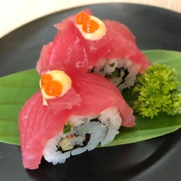 92.มากุโระโรล(2P)-Maguro Roll Wagyu Foie Roll