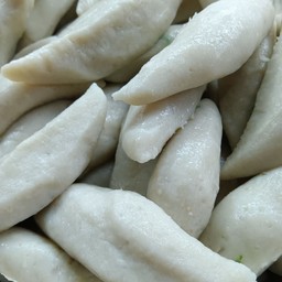 ลูกชิ้นทอดลูกละ2บาท