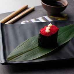 5.ซูชิไข่กุ้งแดง-Red Ebiko Sushi
