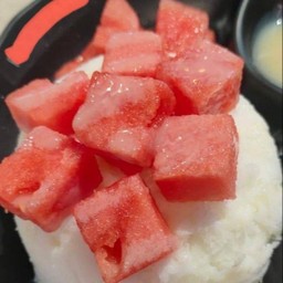 บิงซู แตงโม แน่นๆ (ท็อปปิ้งฟรีค่ะ)