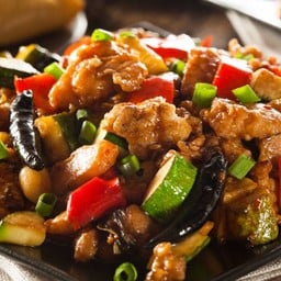 ไก่ผัดเม็ดมะม่วง