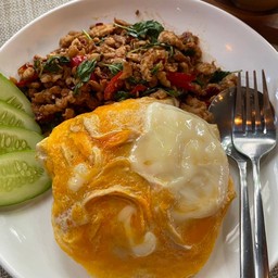 ข้าวกระเพราไก่