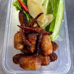 เจ๊แพรโคตรละยำ ตลาดฮังเลย์ บ้านเก่าพานทอง