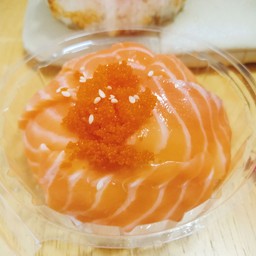 ข้าวหน้าปลาแซลมอน