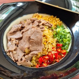 ข้าวผัดมันเนื้อใบพาย