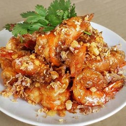 กุ้งทอดกระเทียม,ไข่ดาว,ราดข้าว