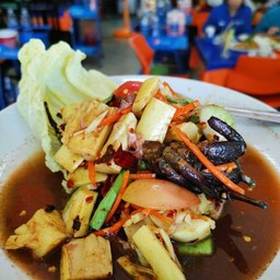 ตำหน่อไม้ปูปลาร้า