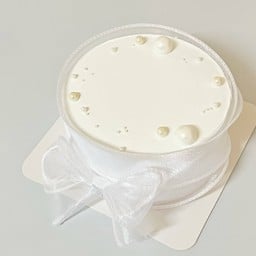 White Pearl (ผูกโบว์,ระบุข้อความบนหน้าเค้กได้)