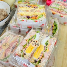 ปูอัดไข่ต้ม