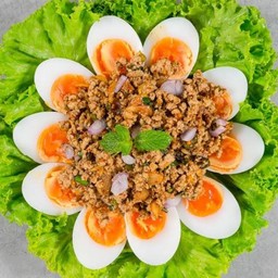 ลาบไข่ต้มหมูสับ