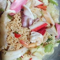 ยำมาม่า