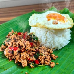 ผัดกระเพราเจ๊โบ