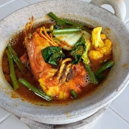 แกงส้มผักรวมกุ้ง