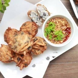 ถั่วดำทอด