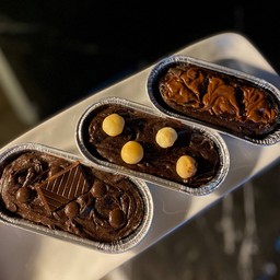 Fudge Brownie (ฟัดจ์ บราวนี่)