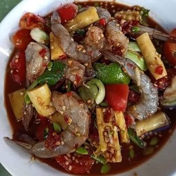 ตำหน่อไม้กุ้งสด