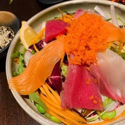 MIXED SASHIMI SALAD / สลัดปลาดิบรวม