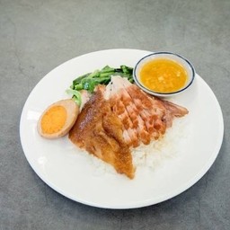 ข้าวขาหมูไข่ (ร้านก๋วยเตี๋ยว ขาหมู ข้าวแกง)
