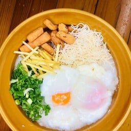 ทุกอย่างใส่ไข่