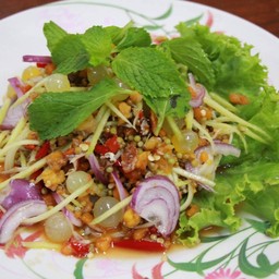 ยำสามไข่