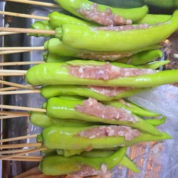 พริกที่กินหมุสับเข้าไปในท้อง