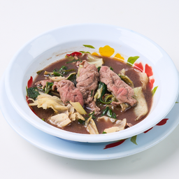 แกงอ่อมเนื้อ (Northeastern Style Spicy Dill  Beef Soup)