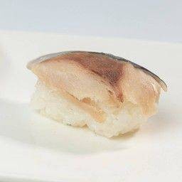 ซูชิ ปลาซาบะ คำละ